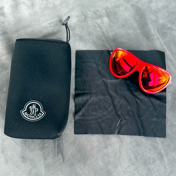 Moncler sunglasses in cherry red. Logo stencil on front between lenses. - Picture 1 of 5